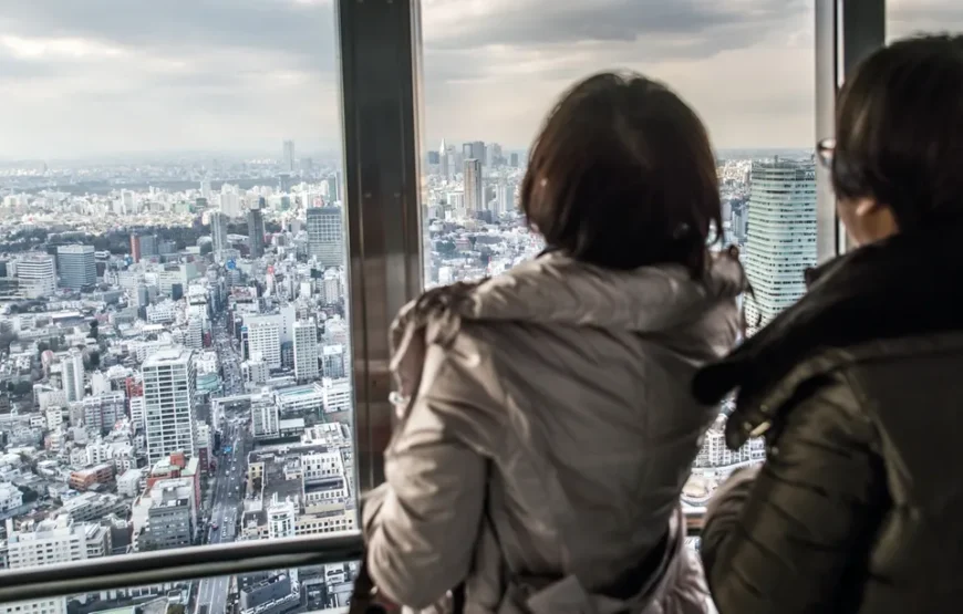 Contrasts of Japan end Tokyo