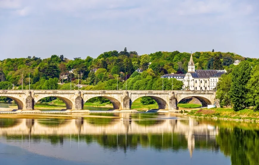 Chartres and Loire Region