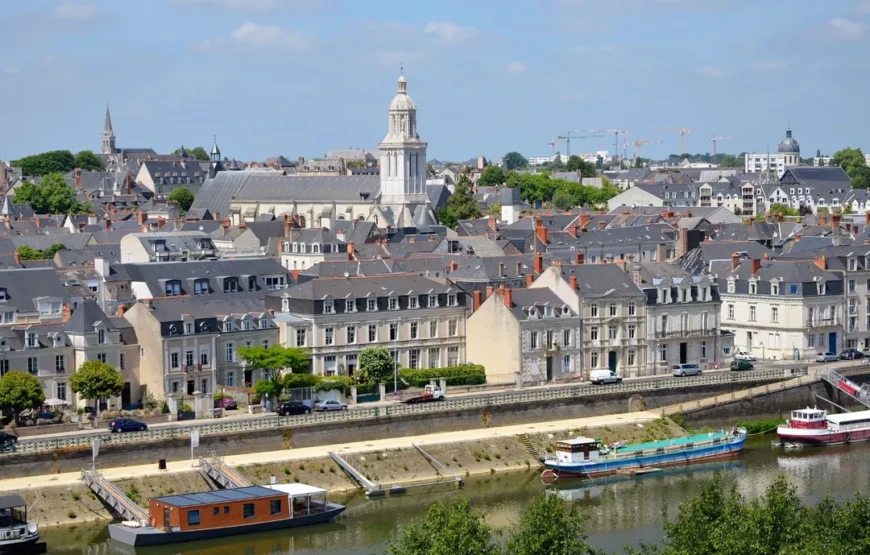 Normandy, Brittany, Mont Saint Michel and Loire Castles