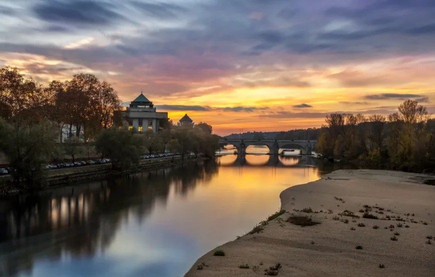 Chartres and Loire Region